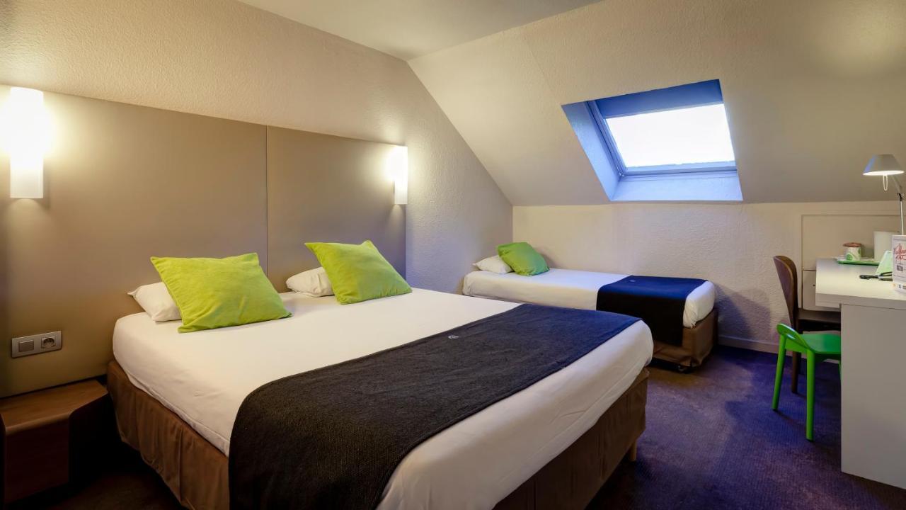 Campanile Geneve - Ferney-Voltaire Hotel Bagian luar foto